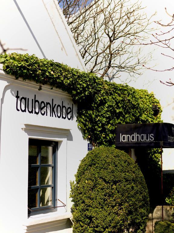 Relais & Chateaux Taubenkobel Schuetzen am Gebirge Exterior photo